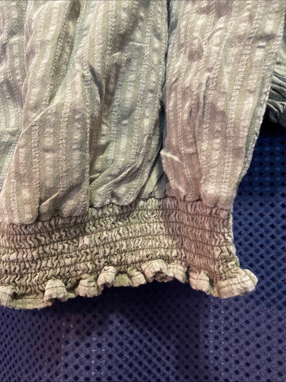 Striped Sage Smocked-Hem Peasant Crop Top - Picture 9 of 11